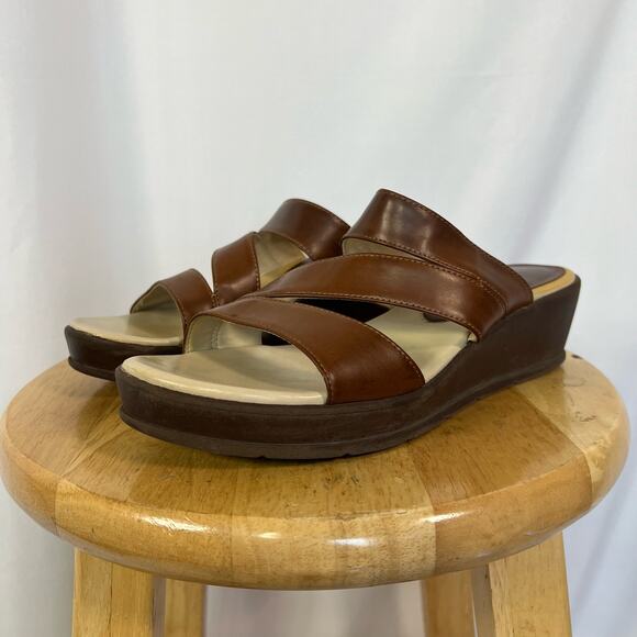 Kim Rogers Brown Faux Leather Frienda Wedge Open-Toe Sandals Size 8.5M - Picture 1 of 10